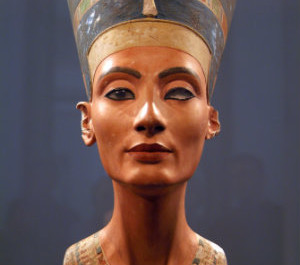 History Of Queen Nefertiti